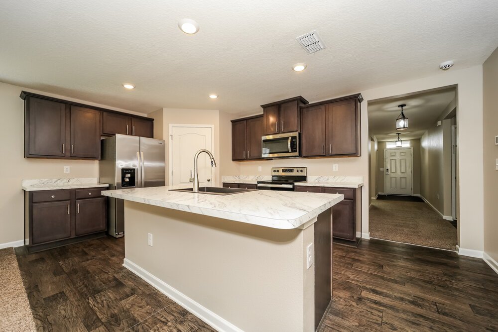 4-Bed Rental on 3586 Derby Forest photo 8