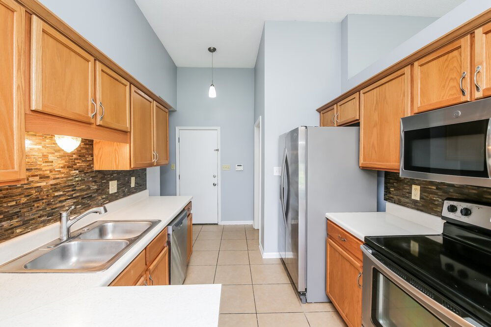 3-Bed Rental on 11203 Cashmere Wood photo 8