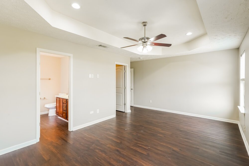 3-Bed Rental on 1428 Sprucedale Dr photo 8