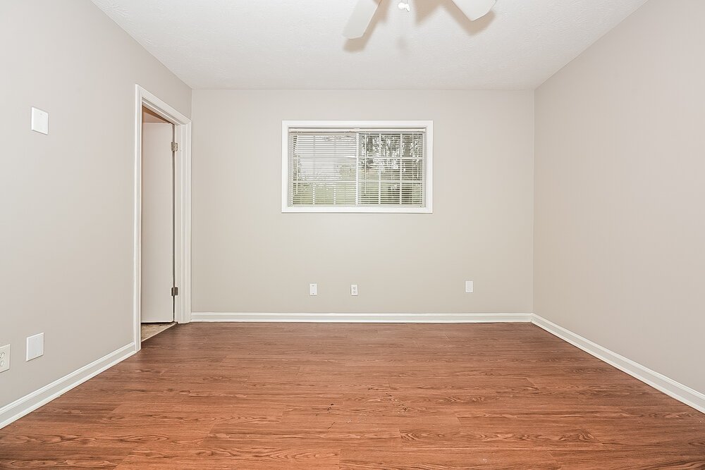 3-Bed Rental on 164 Meadowlark Ln photo 8
