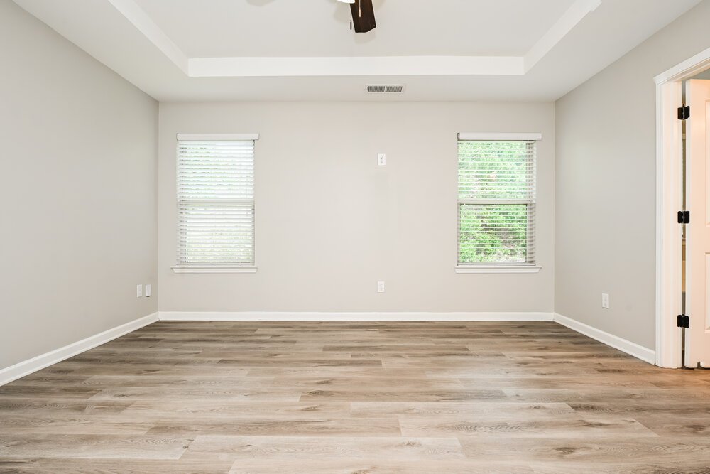 4-Bed Rental on 221 Magnaview Dr photo 8