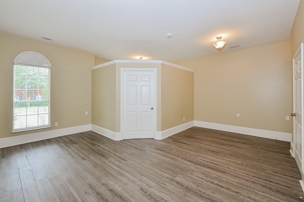 4-Bed Rental on 2722 Nelle Ln photo 8
