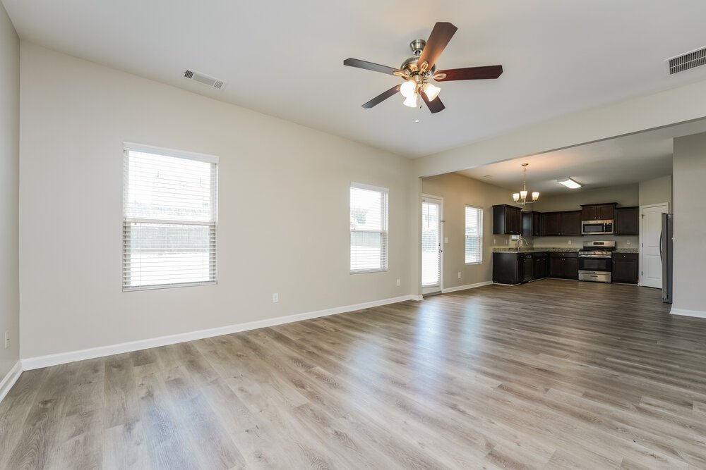 4-Bed Rental on 3458 Sandstone Trl photo 8