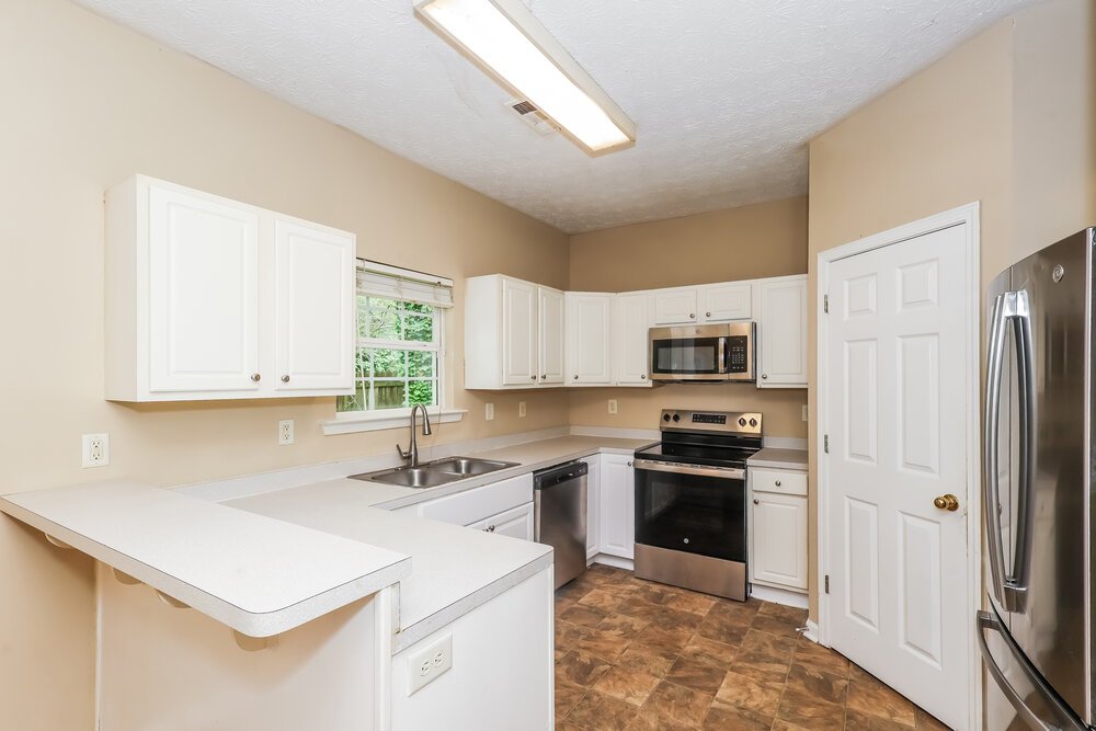3-Bed Rental on 252 Prescott Ct photo 8