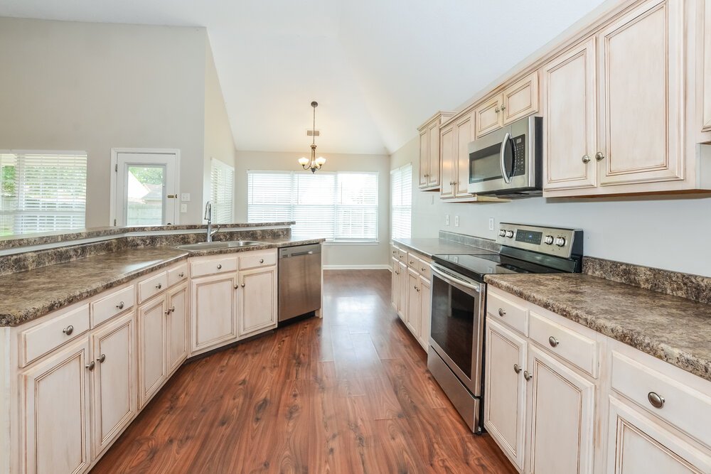 3-Bed Rental on 1859 Winners Circle photo 9