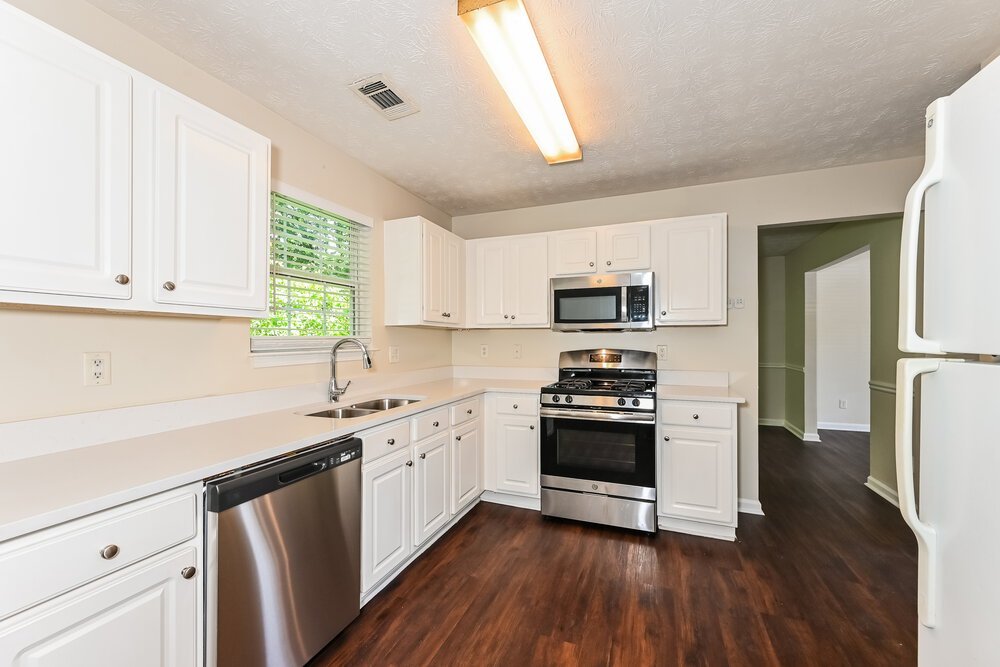 3-Bed Rental on 564 Kirtley Ct photo 9