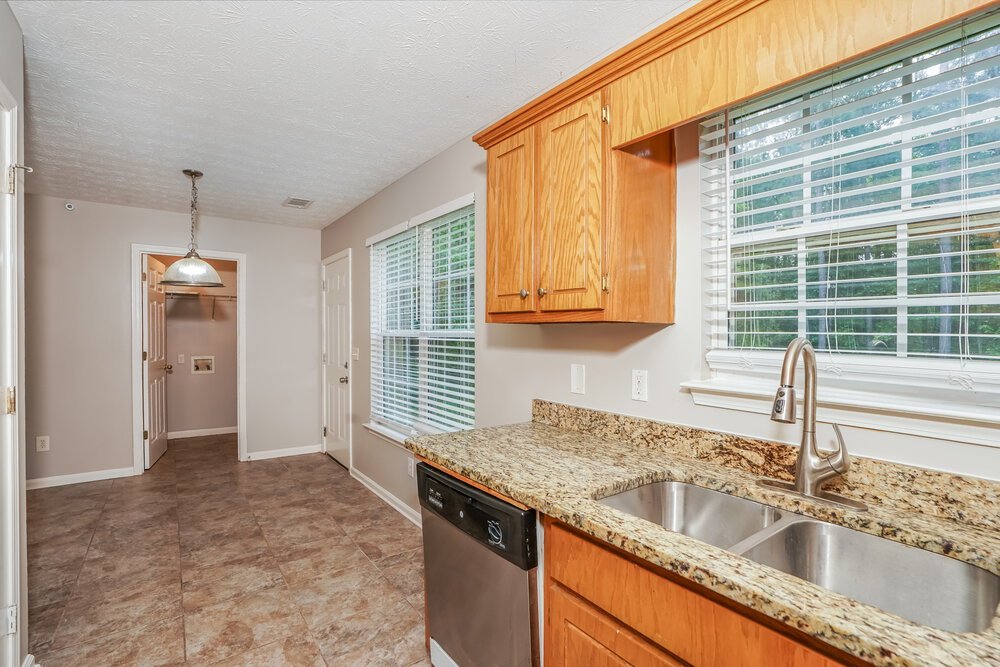 4-Bed Rental on 243 Rocky Point photo 9