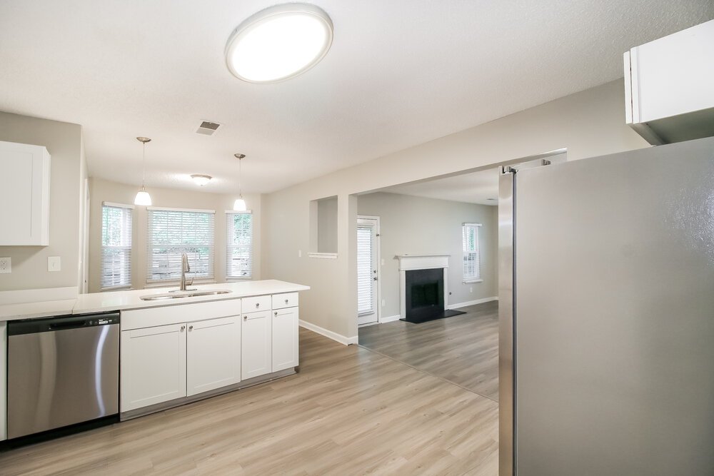 4-Bed Rental on 7210 Mahogany Dr photo 9