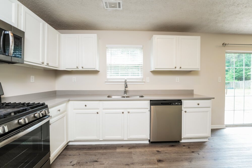 3-Bed Rental on 626 Stonecrest Drive photo 9