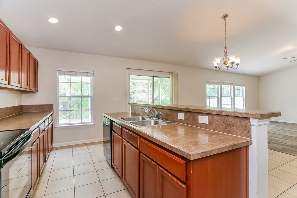3-Bed Rental on 2274 Tyson Lake photo 9