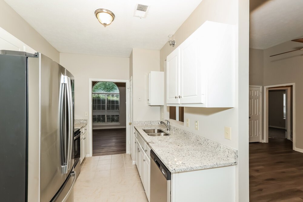 3-Bed Rental on 495 Anna Ave photo 9