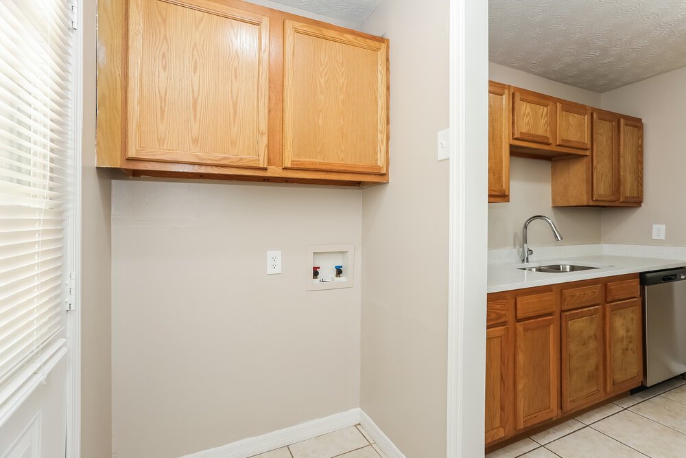 3-Bed Rental on 7233 Eudine Dr photo 9