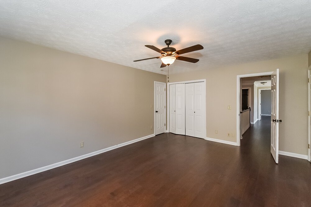 4-Bed Rental on 2091 Samantha Cir photo 9