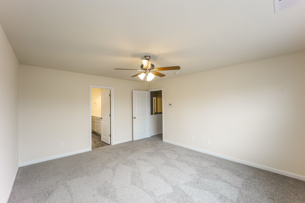 4-Bed Rental on 449 Culloden Moor photo 9