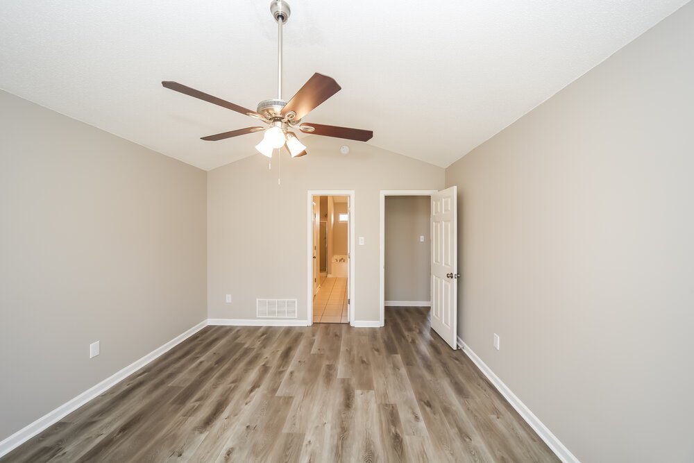 3-Bed Rental on 5683 Antler Trl photo 9