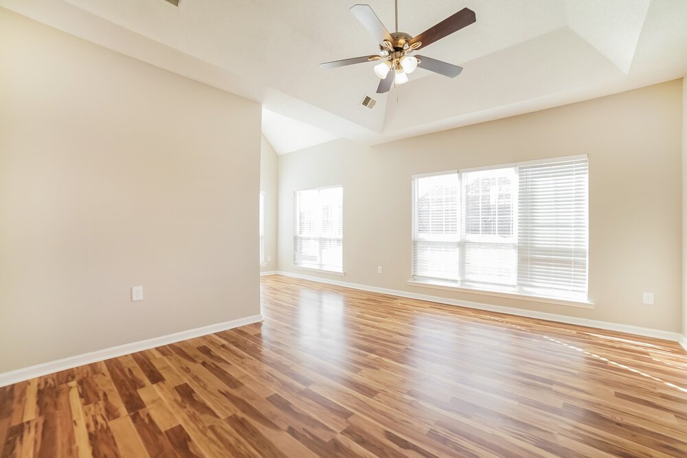 3-Bed Rental on 2221 Linda Shore photo 9