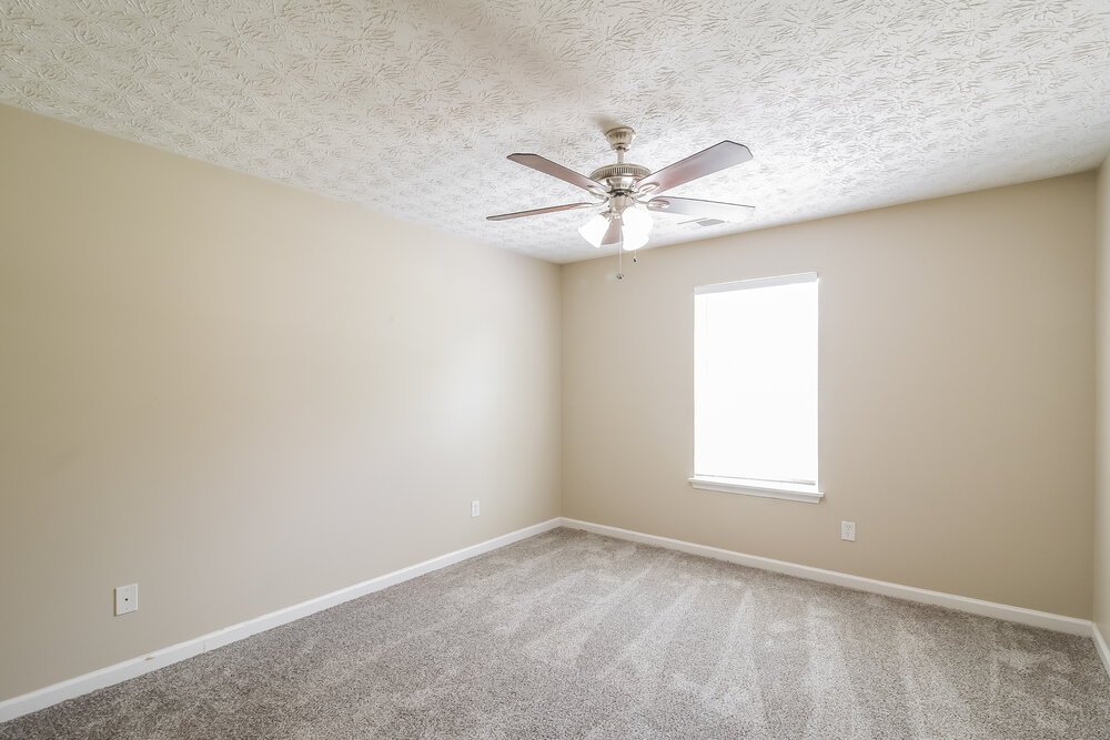 3-Bed Rental on 60 Hunters Ridge photo 9