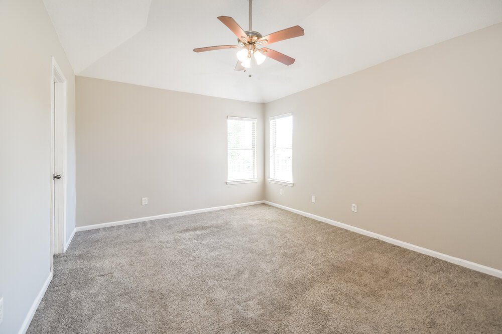 3-Bed Rental on 7340 Durango Dr photo 9