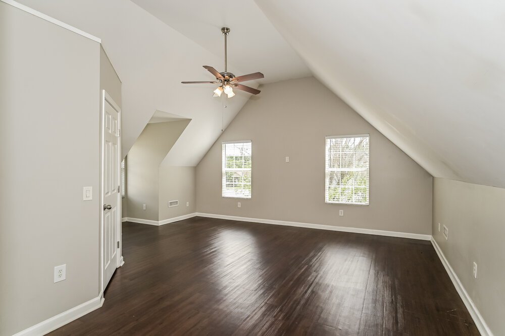 3-Bed Rental on 222 Hermitage Dr photo 9