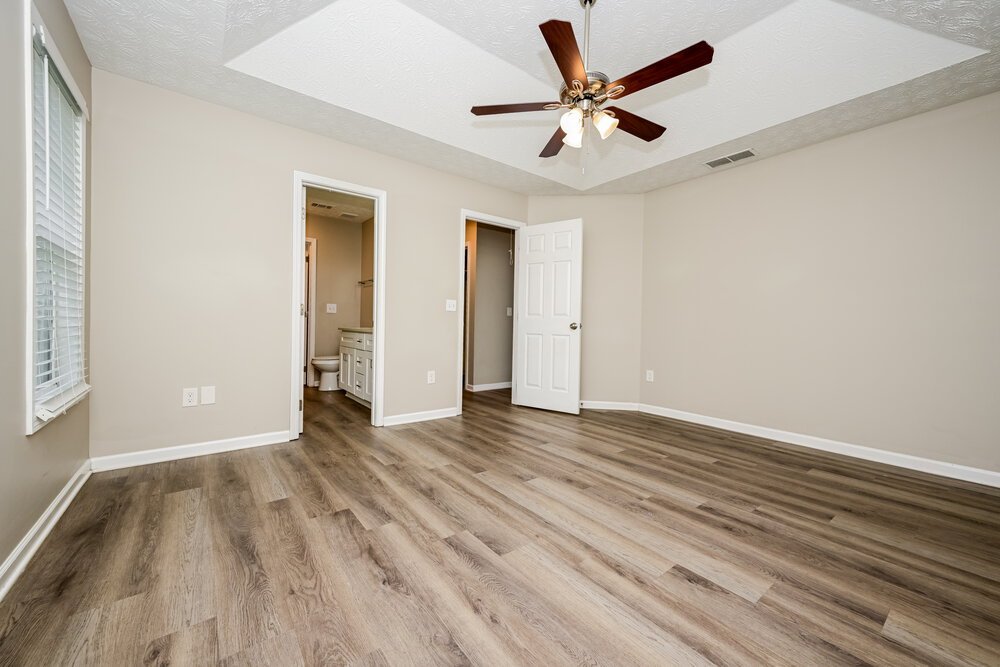 3-Bed Rental on 10 Dearing Cove photo 9