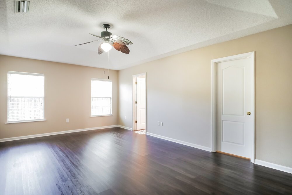 3-Bed Rental on 1417 Heather Ct photo 9