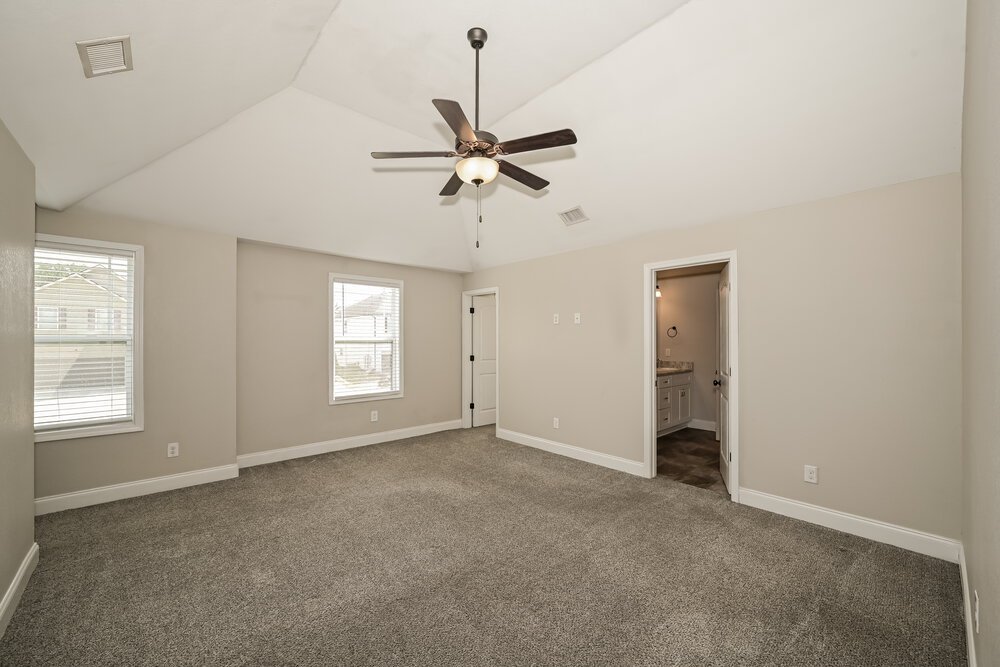 4-Bed Rental on 1217 Catawba Way photo 9