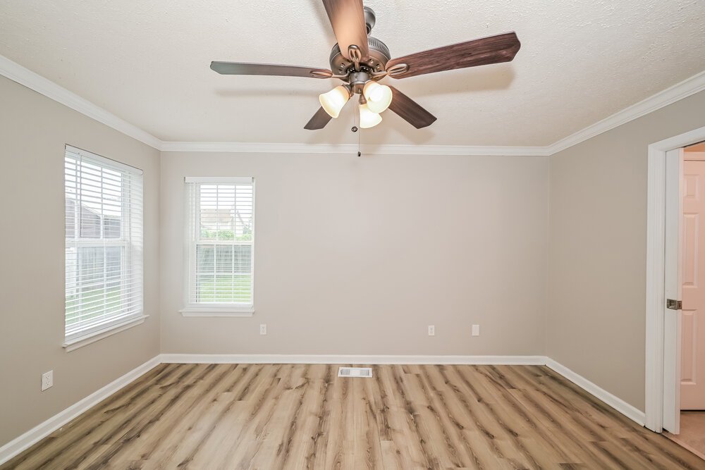 3-Bed Rental on 1703 Jimmy Cv photo 9