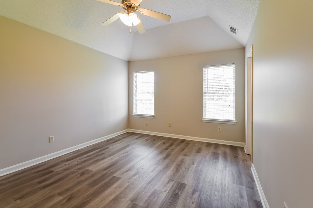 3-Bed Rental on 4088 Carroll Dr photo 9