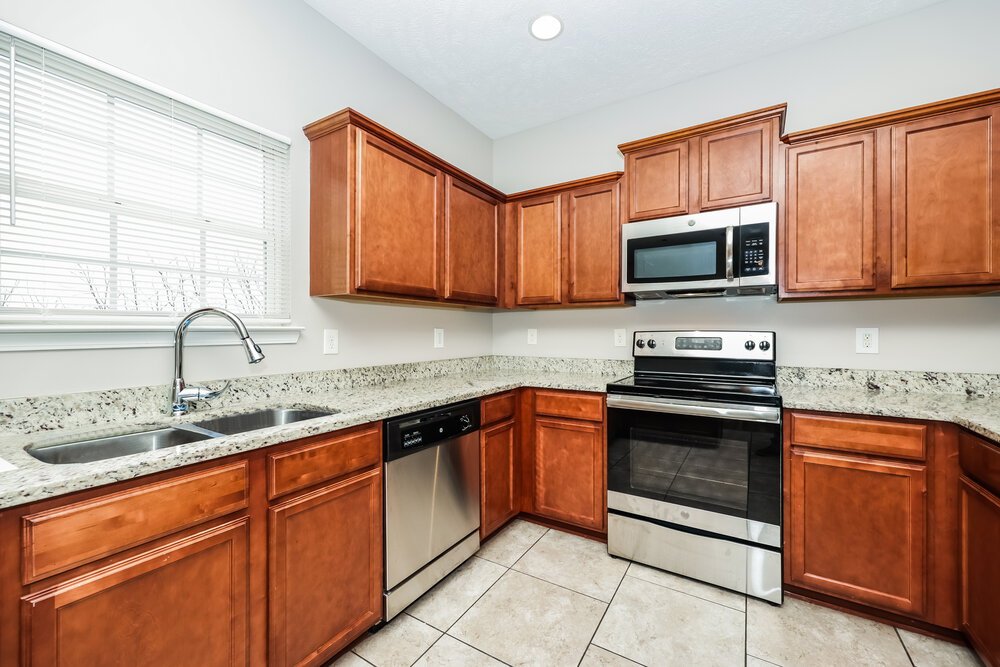 3-Bed Rental on 1116 Harmony Ln photo 9