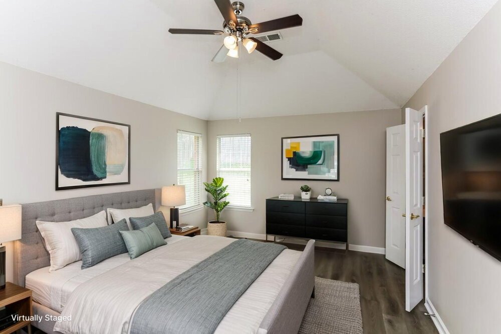 3-Bed Rental on 1142 Red Fern photo 9