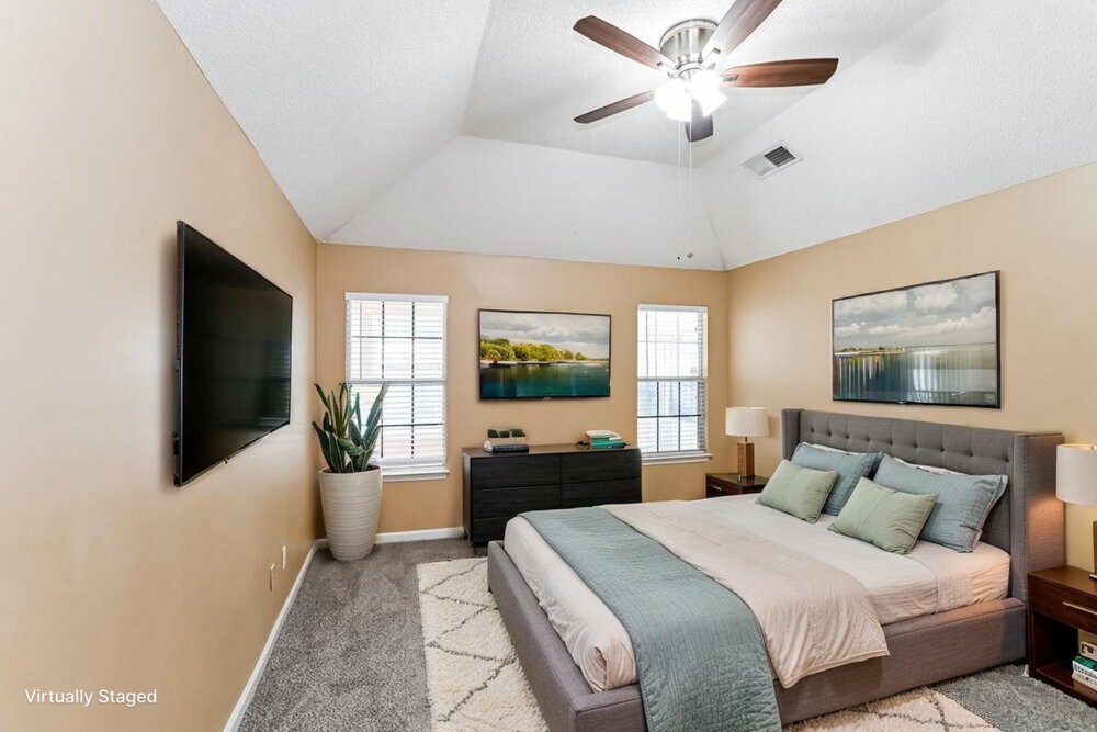 3-Bed Rental on 994 Painted Desert photo 9