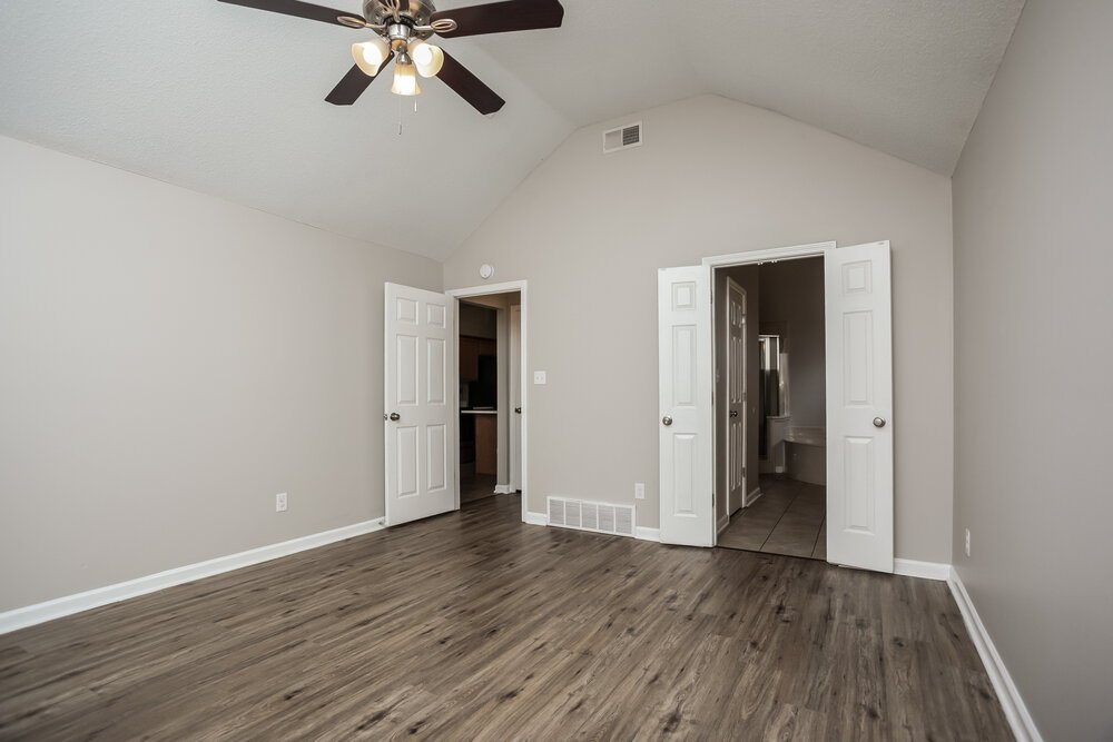 4-Bed Rental on 1531 Carlton Ridge photo 9