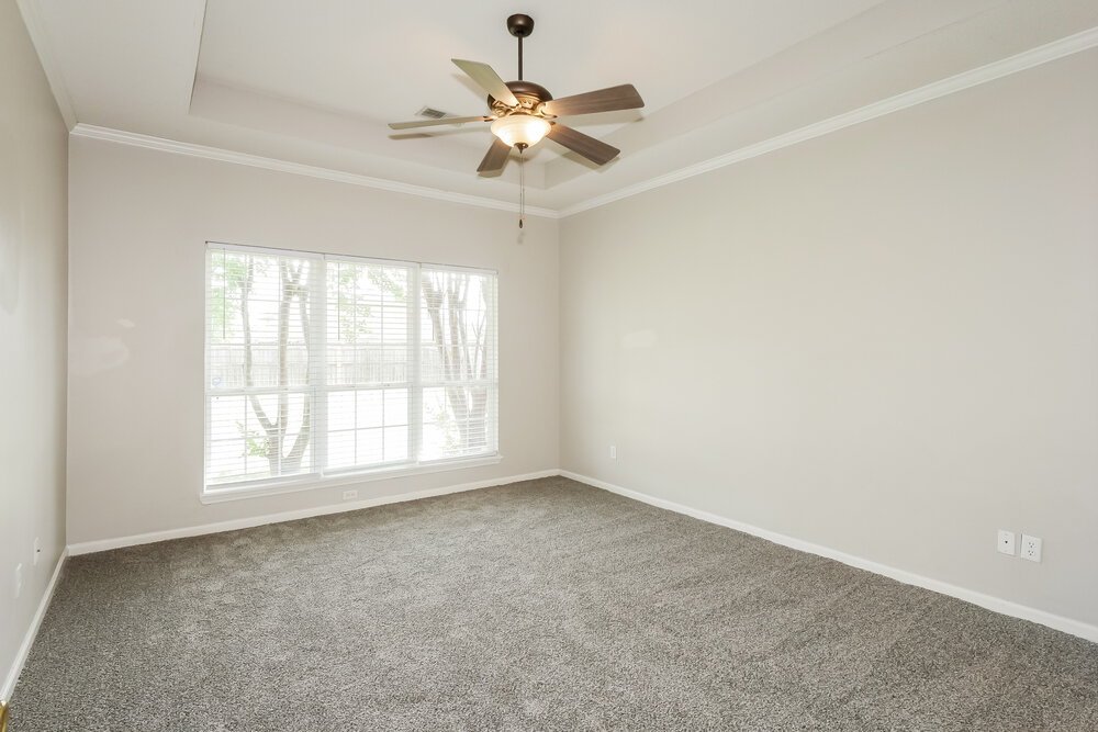 3-Bed Rental on 8426 Linda Shore photo 9