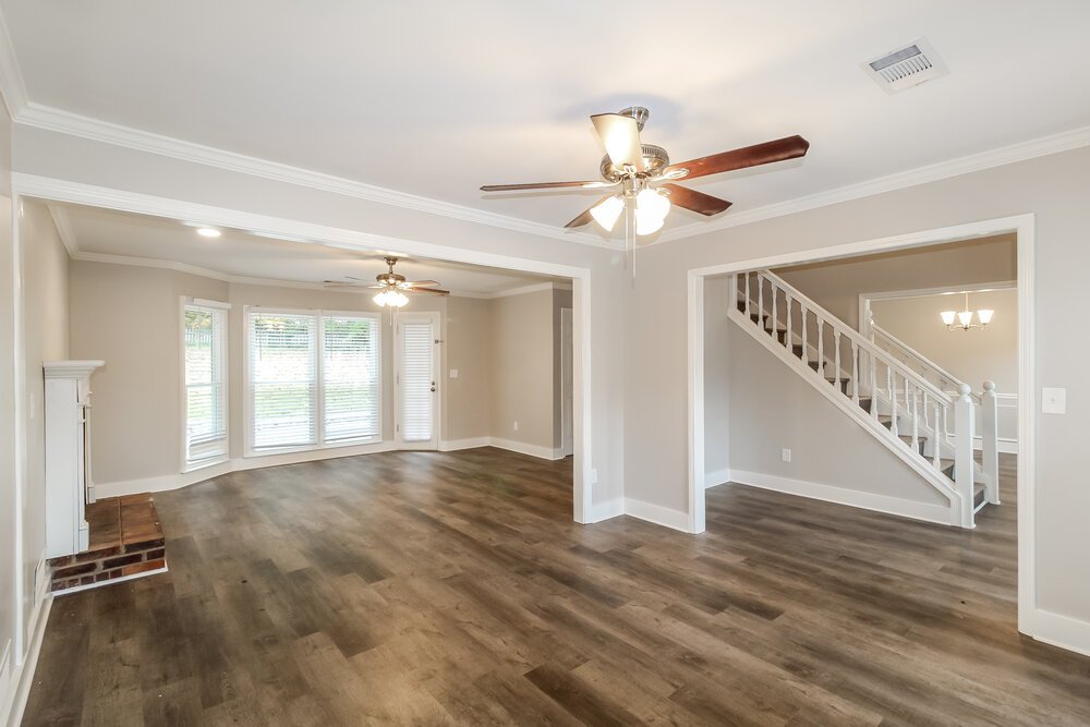 3-Bed Rental on 2570 Broadmoor Ct photo 9