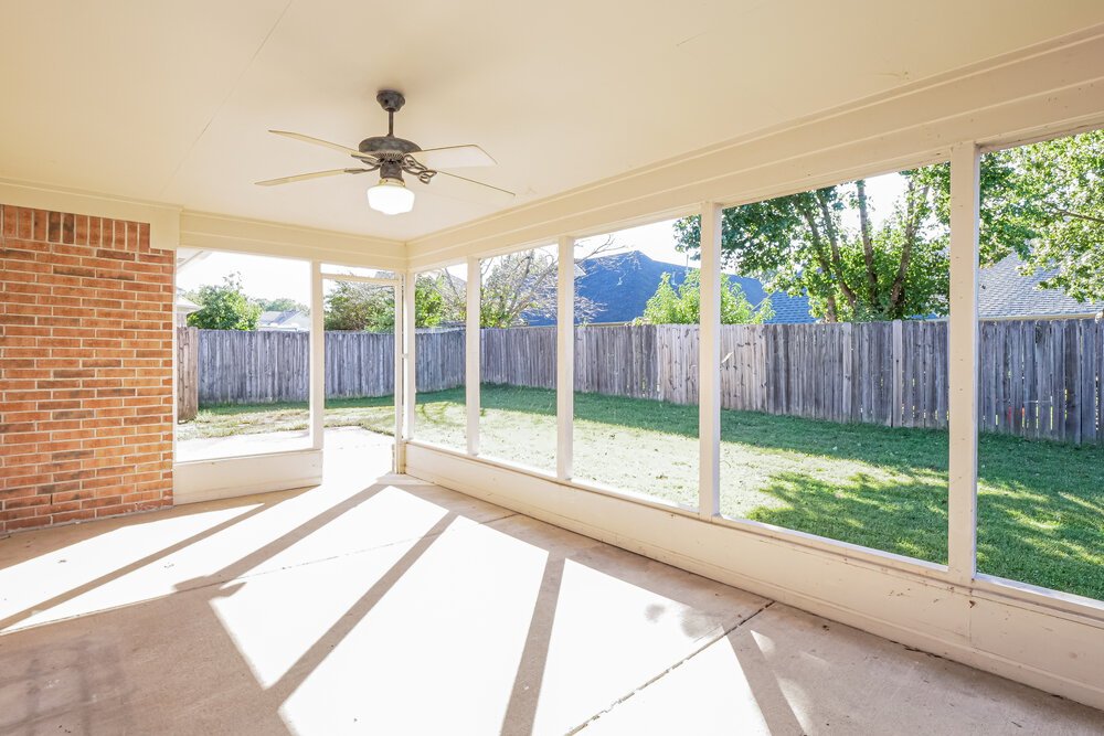 3-Bed Rental on 5041 Thornebrook Cv photo 9