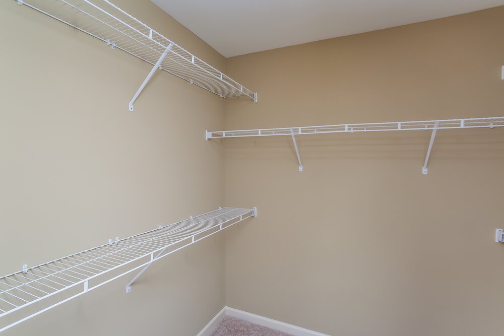 4-Bed Rental on 124 Hillcrest Cir photo 9
