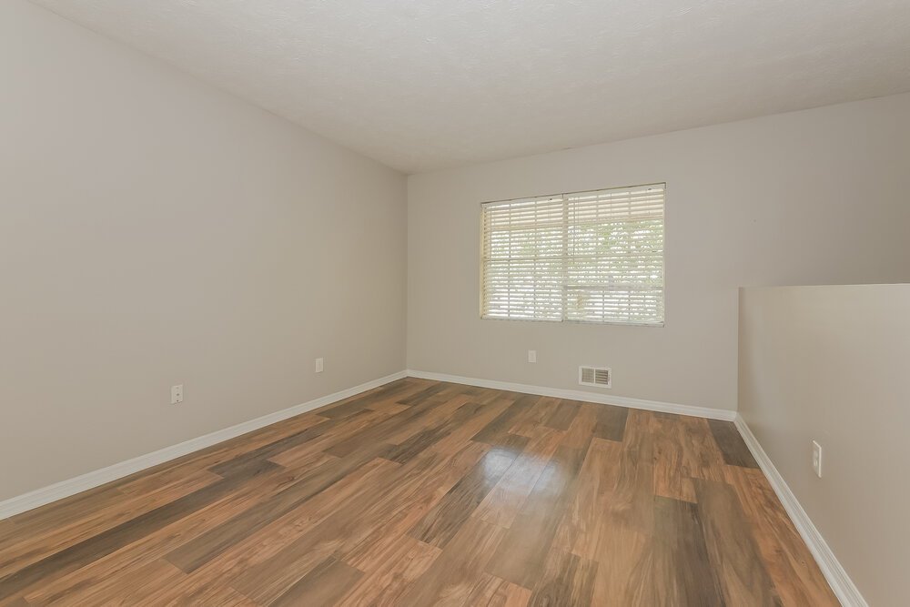 3-Bed Rental on 4522 Doral Dr photo 10