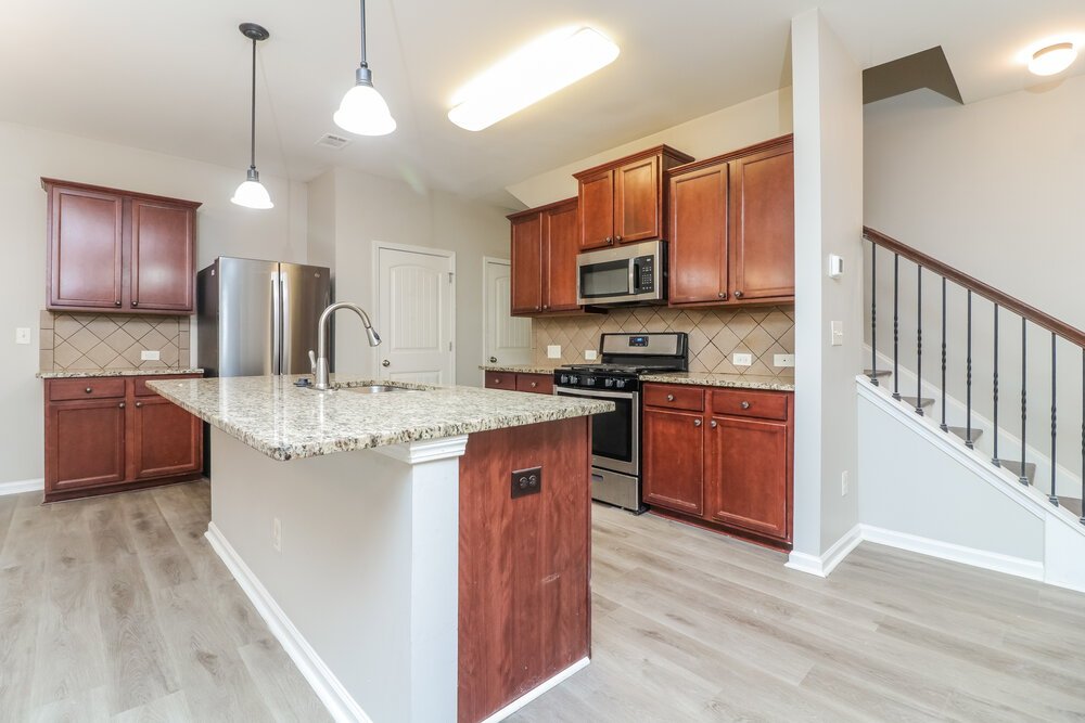 4-Bed Rental on 275 Shaw Dr photo 10