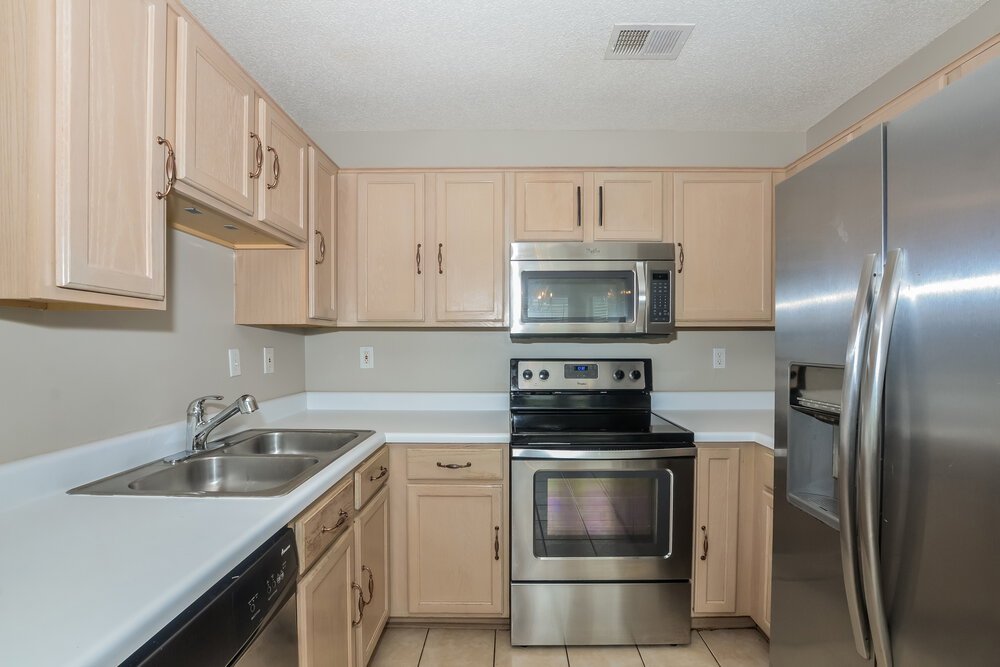 3-Bed Rental on 6967 Naples Dr photo 10