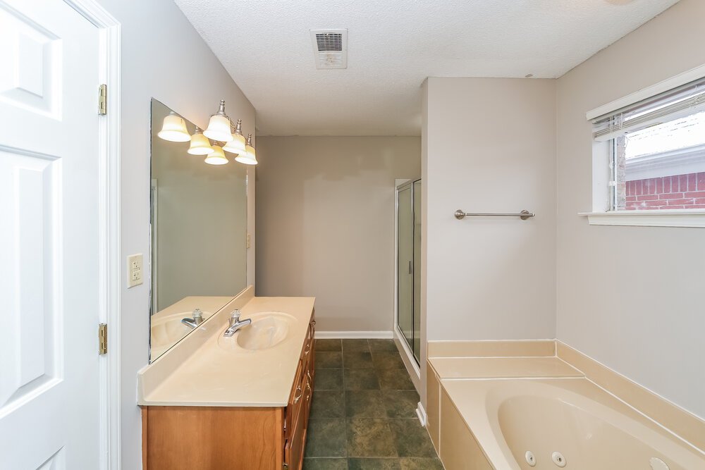 3-Bed Rental on 8243 Cross Point photo 10
