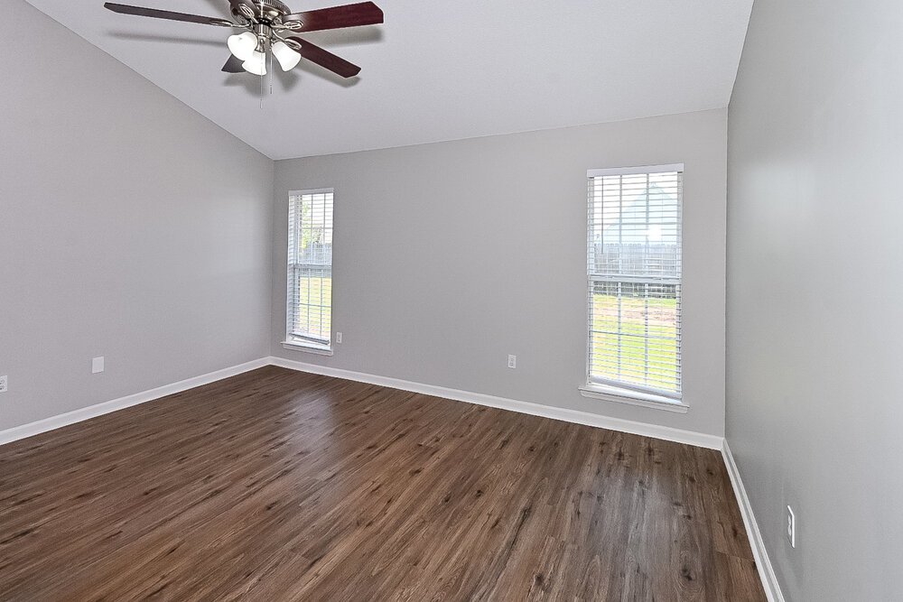 3-Bed Rental on 6620 Tealwood Dr photo 10