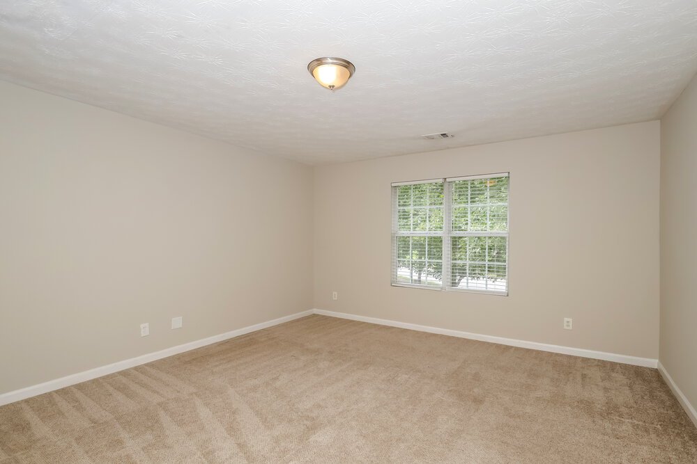 3-Bed Rental on 2059 Oak Terrace photo 10