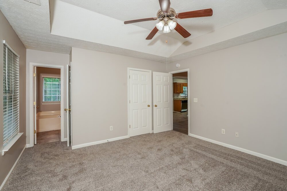 4-Bed Rental on 243 Rocky Point photo 10