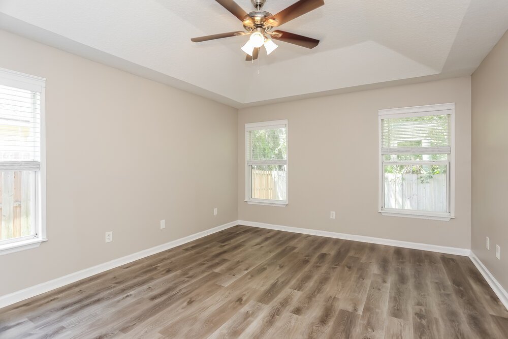 3-Bed Rental on 392 Bostwick Cir photo 10