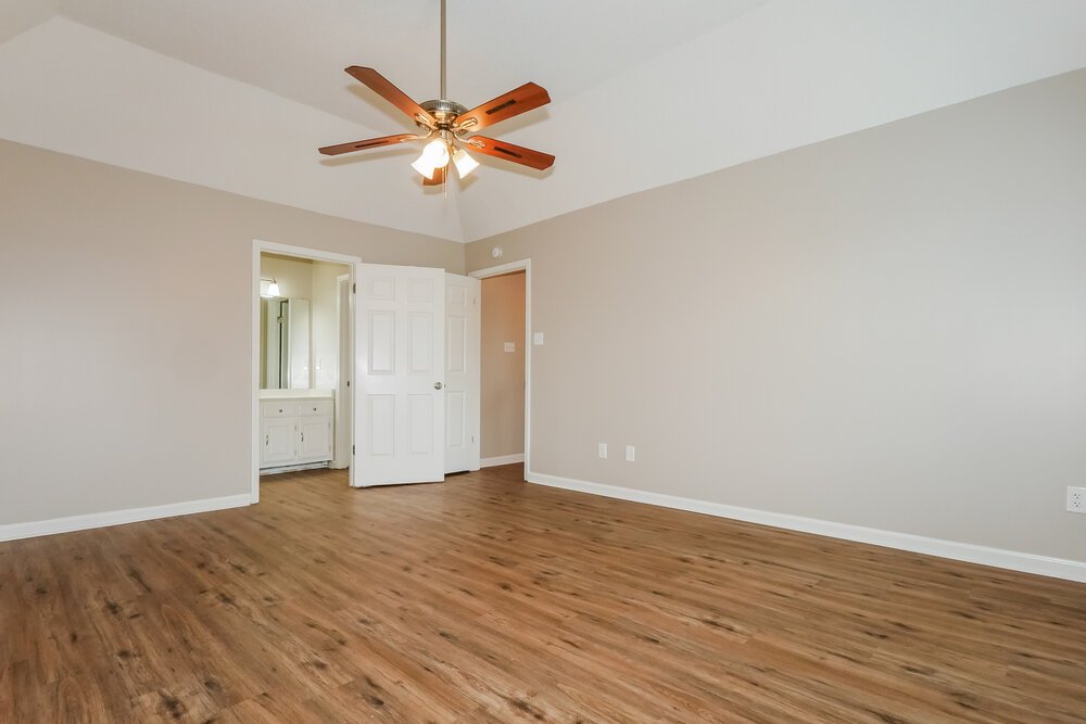 3-Bed Rental on 7733 Deerfield Trce photo 10