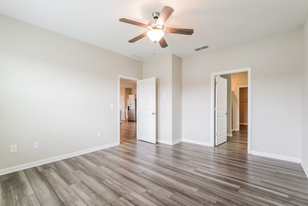 3-Bed Rental on 590 Knightsbridge Lane photo 10
