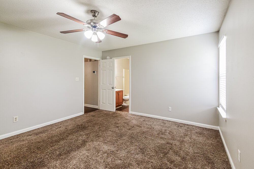 3-Bed Rental on 4506 Shadow Hollow photo 10