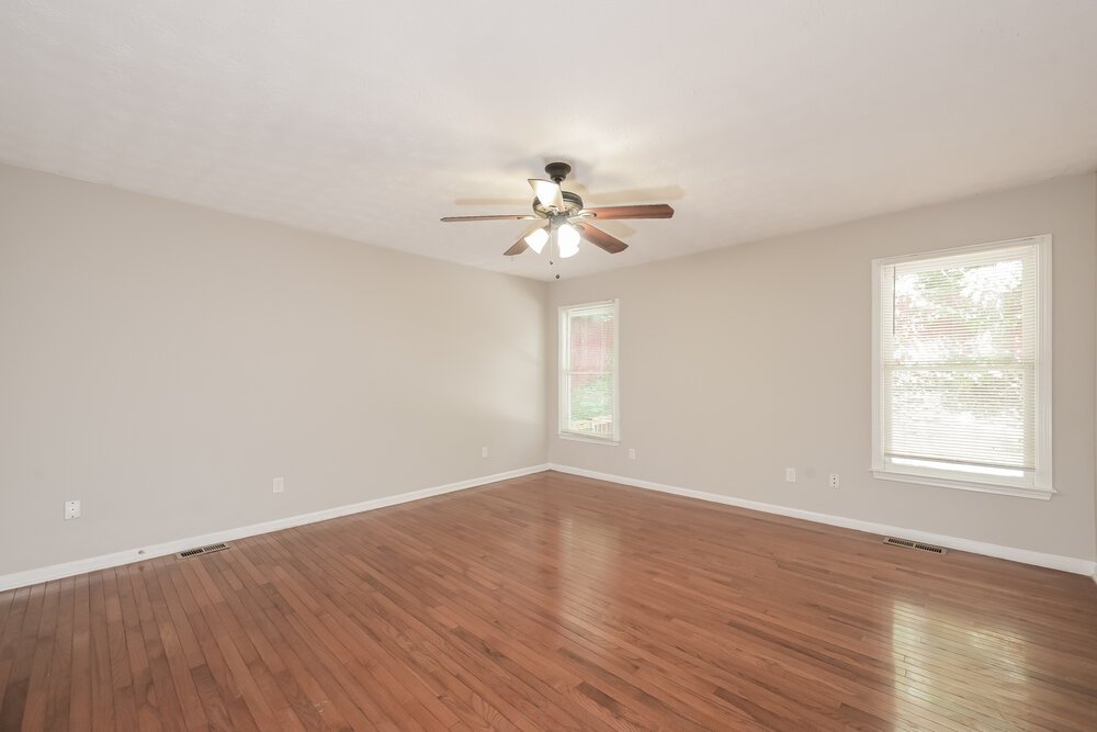 3-Bed Rental on 710 Maggie Mae photo 10