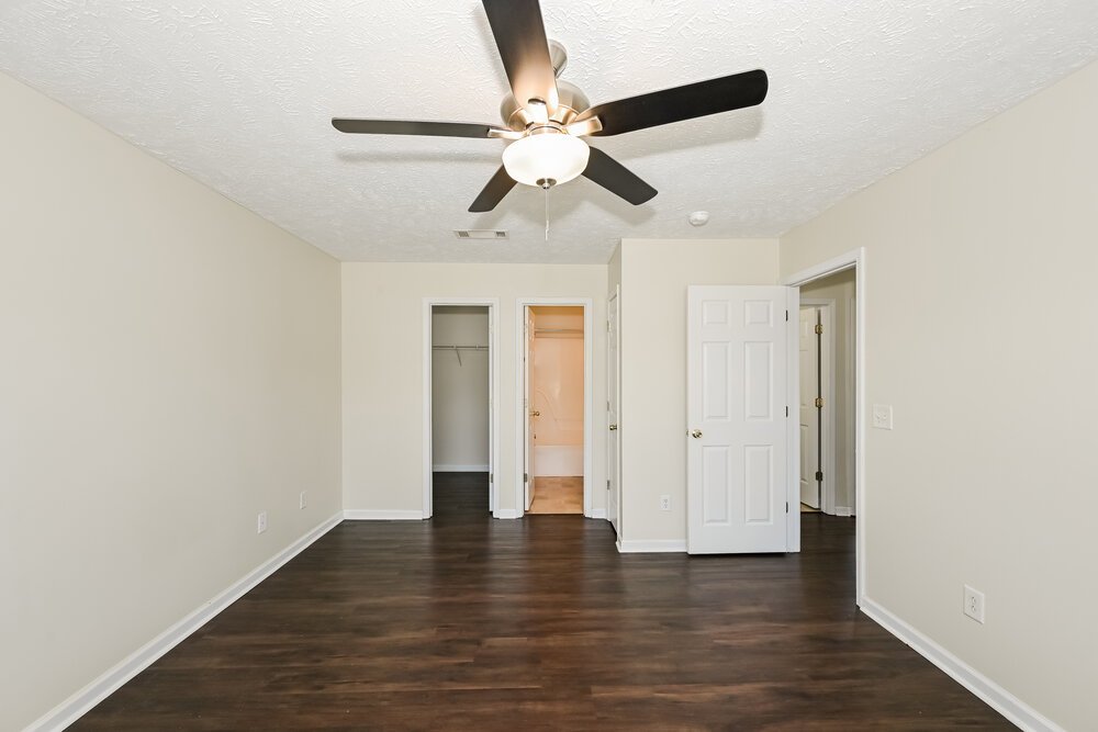 3-Bed Rental on 305 Indian Park photo 10