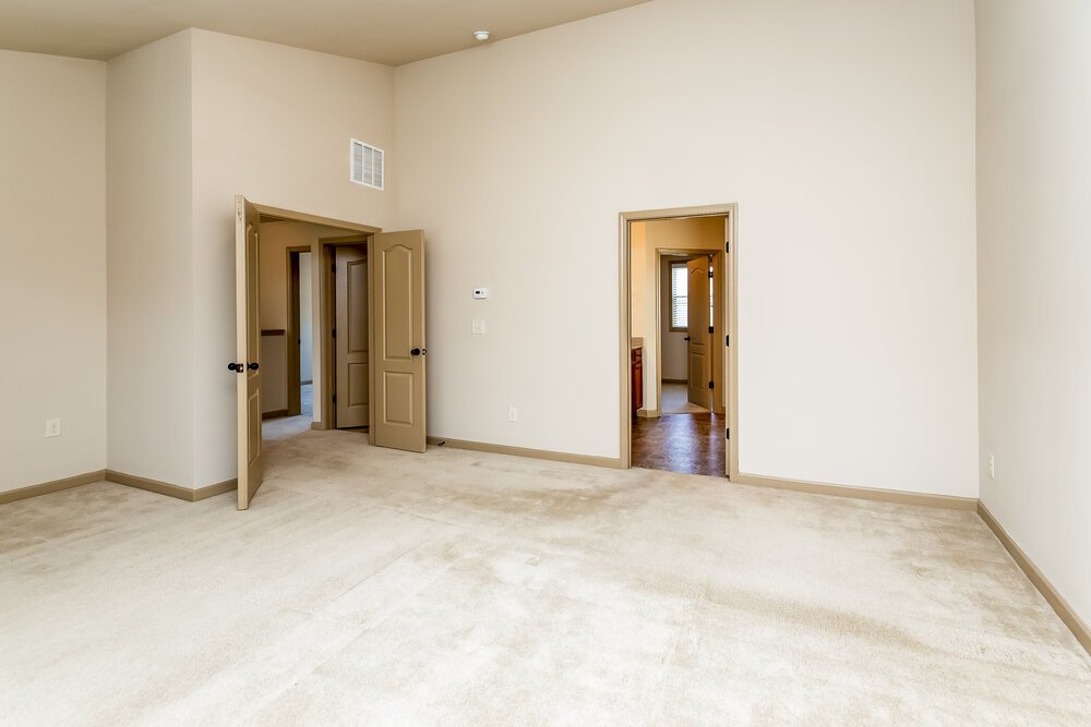 5-Bed Rental on 1971 Bridle Rd photo 10
